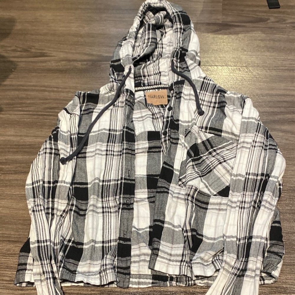 Harlow Black and White Plaid Crop Top Button Up, Size X-Small.